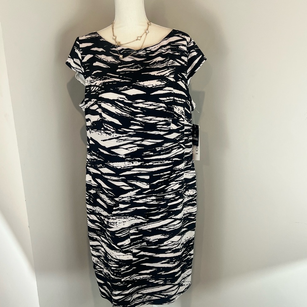 Studio One Black and White Sheath Midi Dress